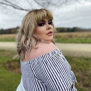 Meet your Posher, Charlotte